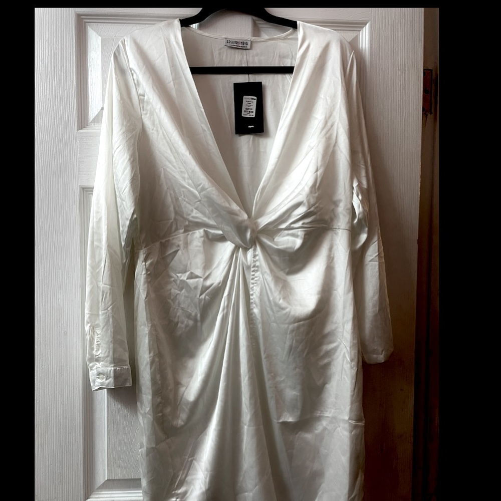 Fashion nova curve x1 silk dress